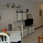 Cosy 200m From The Sea 公寓 *