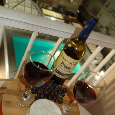 Апартаменты Cosy 200m From The Sea *