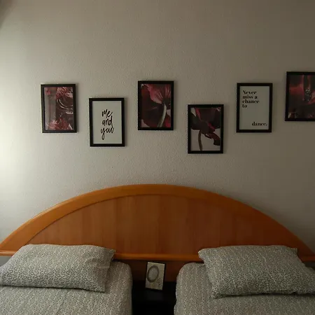 Апартаменты Cosy 200m From The Sea Торевьиа