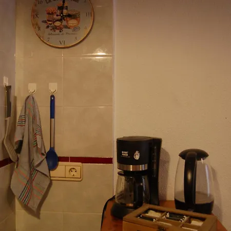 Cosy 200m From The Sea Apartment *