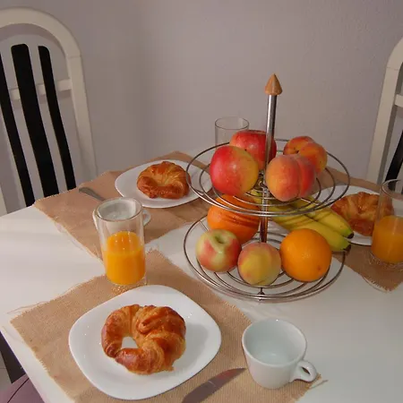 Cosy 200m From The Sea *