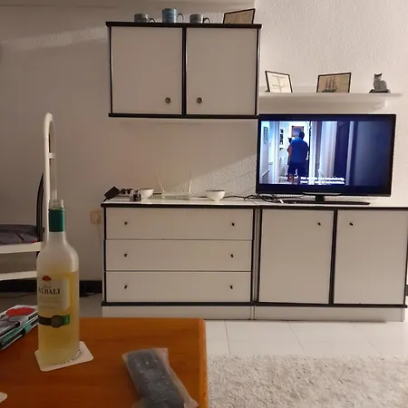 Апартаменты Cosy 200m From The Sea Торевьиа