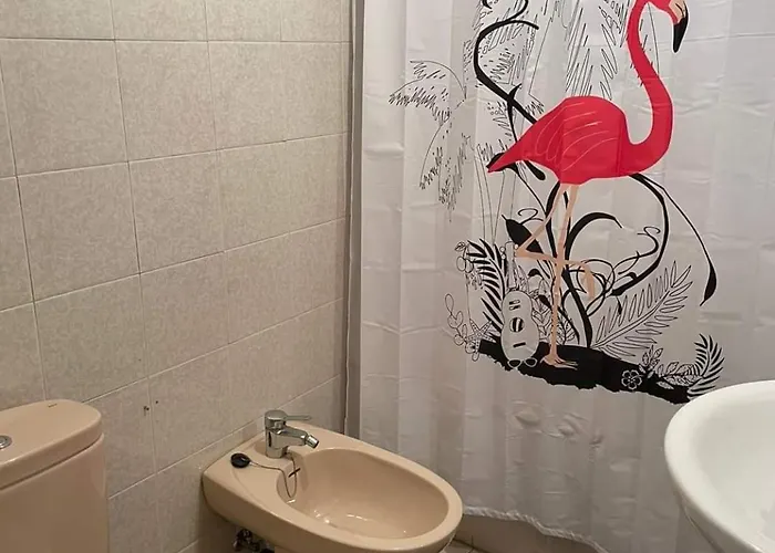 Cosy 200m From The Sea شقة