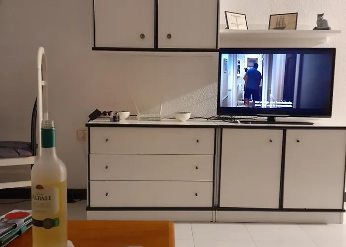 شقة Cosy 200m From The Sea تورّيفيِخا