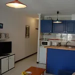 Cosy 200m From The Sea Διαμέρισμα *